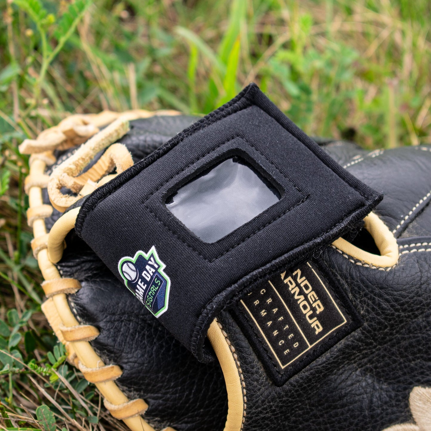 Neoprene Glove Band 10" WB05 (For Player Units XR5 and XR15-with plain back.  Player Unit sold separately.)